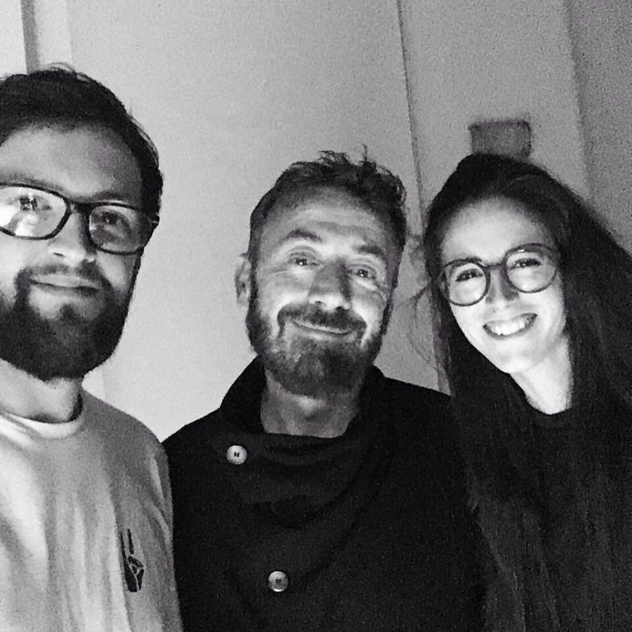 Luca e Giulia, ovvero i Gugu Productions, insieme al mitico Benny Benassi.